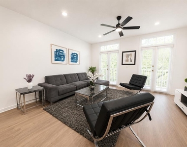 660 Celebration Avenue - Photo Thumbnail 5