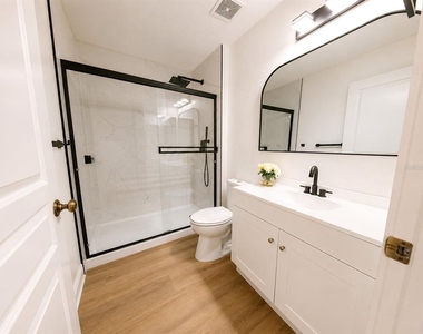 660 Celebration Avenue - Photo Thumbnail 14