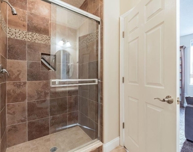 1733 Prospect Avenue - Photo Thumbnail 10