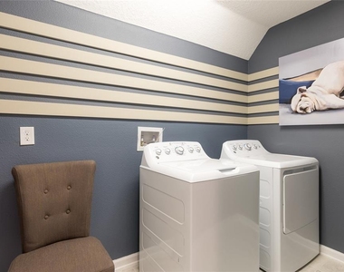 4382 Finch Lane - Photo Thumbnail 36