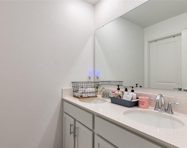 4382 Finch Lane - Photo Thumbnail 27