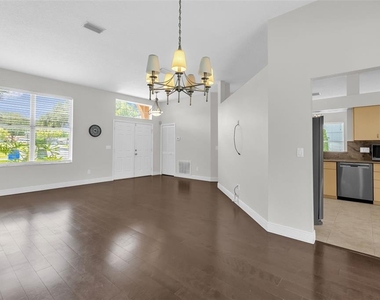 1041 Gould Place - Photo Thumbnail 1