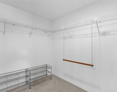 1041 Gould Place - Photo Thumbnail 18