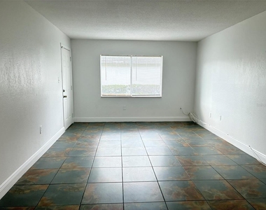 1944 Conway Road - Photo Thumbnail 3