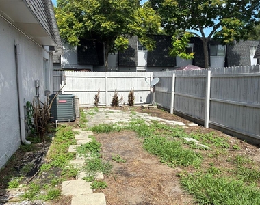 1944 Conway Road - Photo Thumbnail 24
