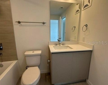 5563 Millenia Park Boulevard - Photo Thumbnail 12