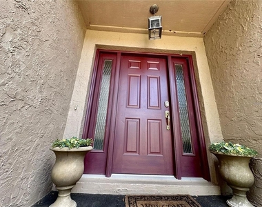 8014 Cote Court - Photo Thumbnail 3