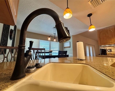 8014 Cote Court - Photo Thumbnail 10