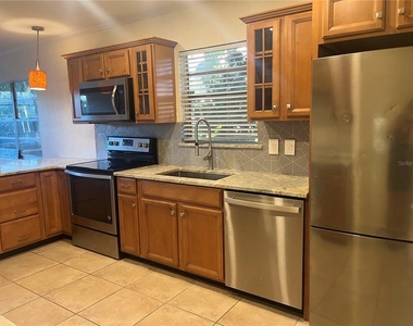1315 E Central Boulevard - Photo Thumbnail 4