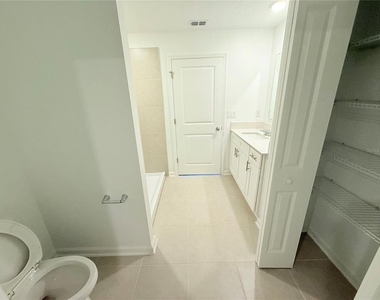 1310 Belle Isle Lane - Photo Thumbnail 17