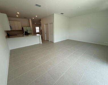 3079 Chromatic Street - Photo Thumbnail 10