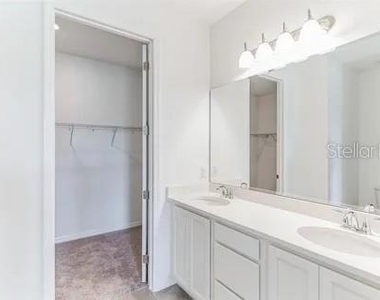 453 Archway Place - Photo Thumbnail 11