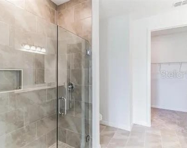 453 Archway Place - Photo Thumbnail 8