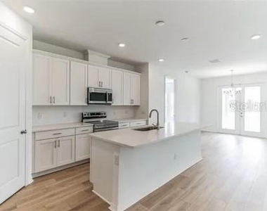 453 Archway Place - Photo Thumbnail 1