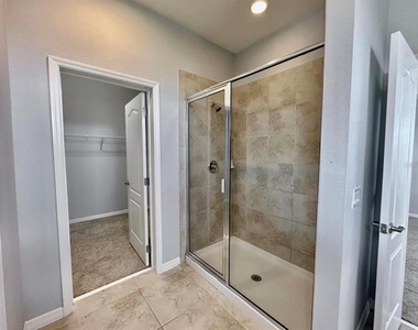 15167 Newtonia Street - Photo Thumbnail 17