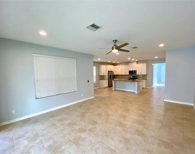 15167 Newtonia Street - Photo Thumbnail 7