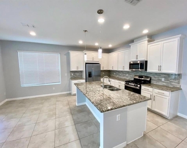15167 Newtonia Street - Photo Thumbnail 3