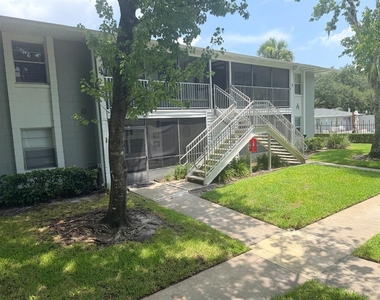 700 E Airport Boulevard - Photo Thumbnail 3