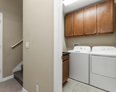 868 Stonechase Lane - Photo Thumbnail 17