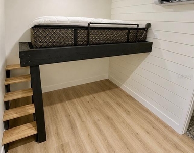 8 E Cypress Street - Photo Thumbnail 9