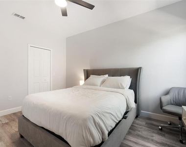 5312 Tattinger Lane - Photo Thumbnail 33