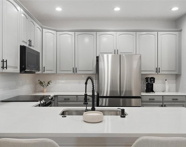 5312 Tattinger Lane - Photo Thumbnail 14