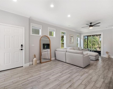 5312 Tattinger Lane - Photo Thumbnail 5