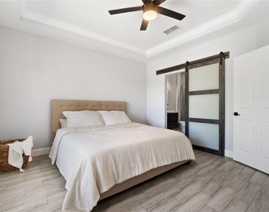 5312 Tattinger Lane - Photo Thumbnail 17