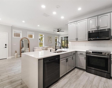 5312 Tattinger Lane - Photo Thumbnail 11
