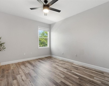 5312 Tattinger Lane - Photo Thumbnail 34
