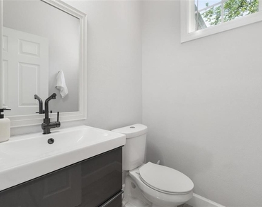 5312 Tattinger Lane - Photo Thumbnail 21