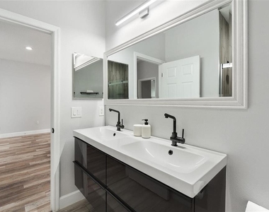 5312 Tattinger Lane - Photo Thumbnail 29