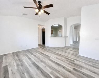 2871 Lockwood Boulevard - Photo Thumbnail 3