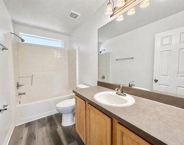 2871 Lockwood Boulevard - Photo Thumbnail 12