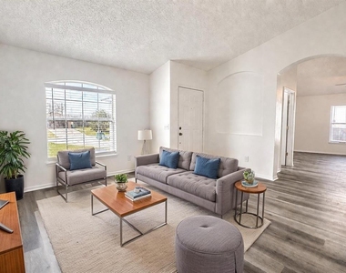 2871 Lockwood Boulevard - Photo Thumbnail 1