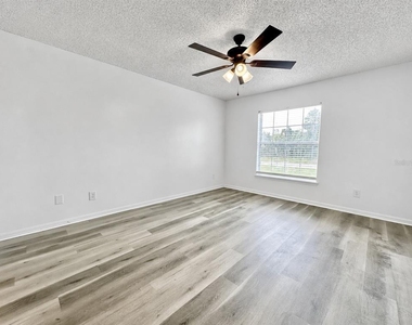 2871 Lockwood Boulevard - Photo Thumbnail 11