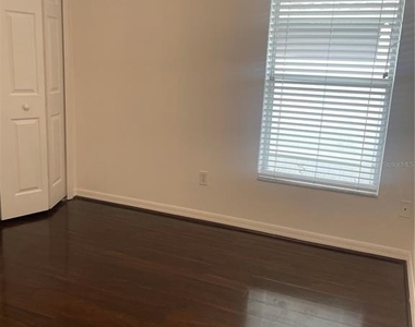 5418 Frederick Lake Drive - Photo Thumbnail 7