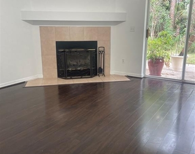 5418 Frederick Lake Drive - Photo Thumbnail 13
