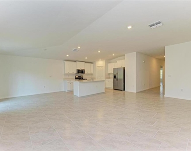 1207 Sheehan Boulevard - Photo Thumbnail 8