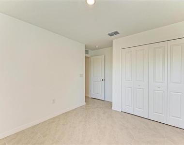 1207 Sheehan Boulevard - Photo Thumbnail 12