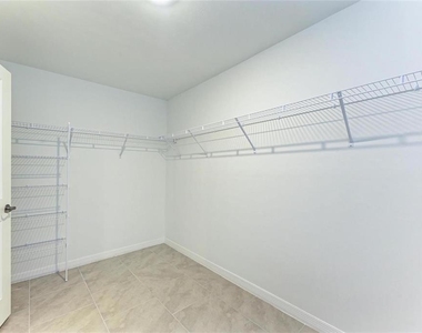1207 Sheehan Boulevard - Photo Thumbnail 20