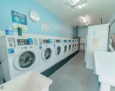 840 Center Avenue - Photo Thumbnail 26