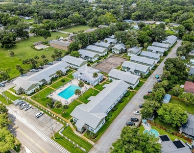 840 Center Avenue - Photo Thumbnail 23