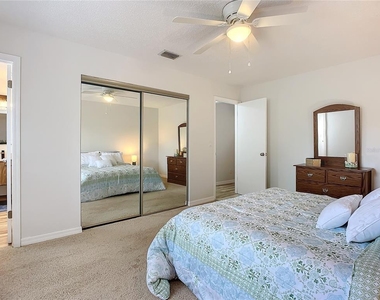 840 Center Avenue - Photo Thumbnail 15
