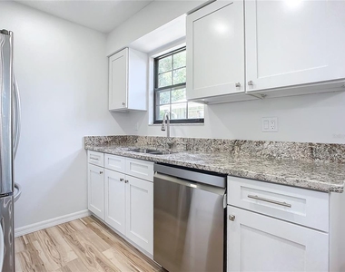 840 Center Avenue - Photo Thumbnail 8