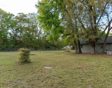 8221 Sw 13th Road - Photo Thumbnail 10