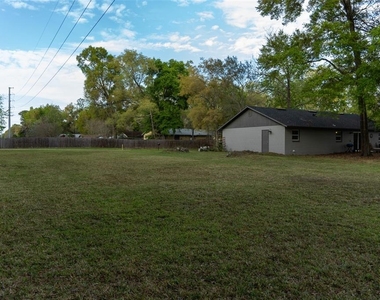 8221 Sw 13th Road - Photo Thumbnail 9