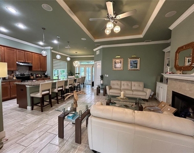 11788 Sw 30th Avenue - Photo Thumbnail 3