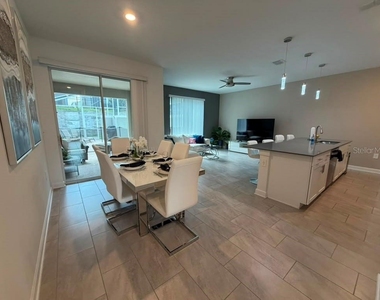 1172 Kingsbarn Street - Photo Thumbnail 7