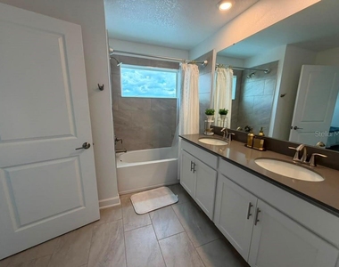 1172 Kingsbarn Street - Photo Thumbnail 17